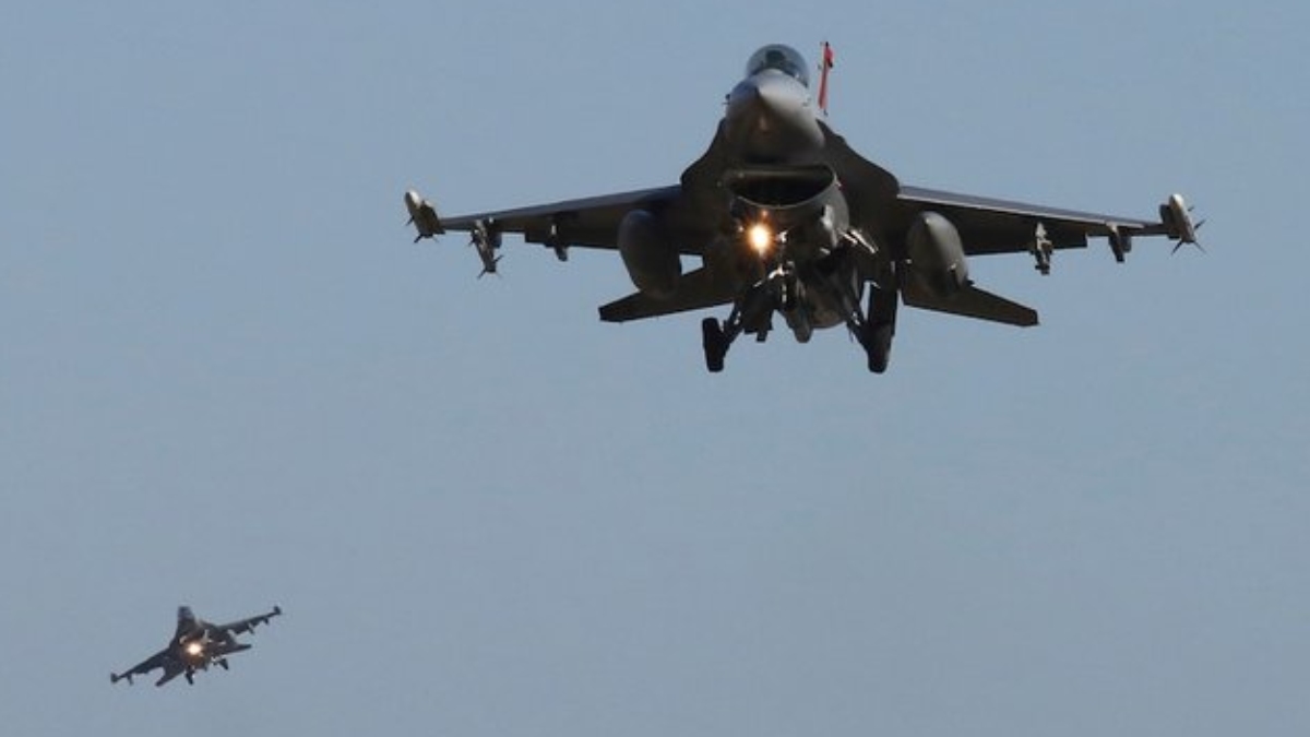 Fighter Jets Chase Unresponsive Aircraft in Washington, US Capitol Complex briefly alert 