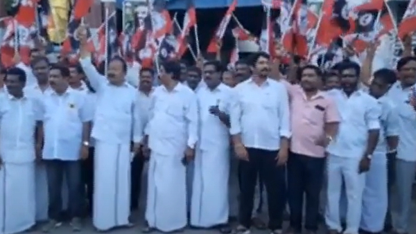  Puducherry ADMK protest against Tamilnadu BJP president Annamalai 