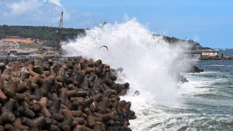 If Wind Speed touch 50 km during Cyclone biporjoy Train service will be stopped: Indian Railways 
