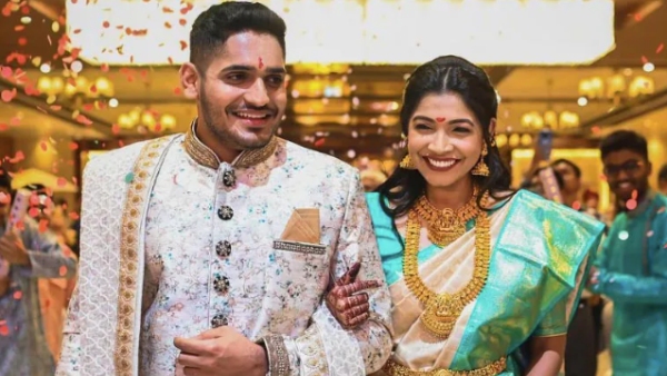 CSKs bowler Tushar Despande gets Engaged With Nabha Gaddamwar who is his School Crush’ and what is her profession? 