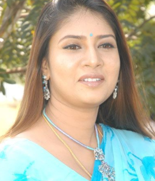  Actress Sanghavi who shared the pain of two miscarriages the words of friends. 