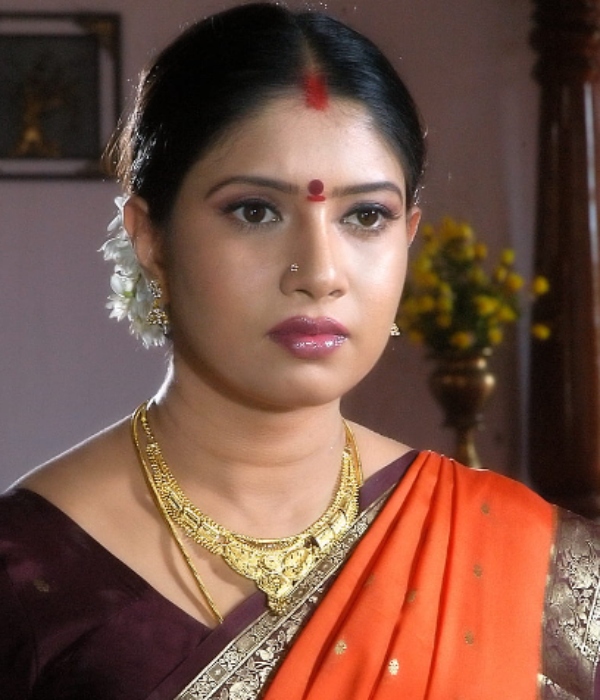  Actress Sanghavi who shared the pain of two miscarriages the words of friends. 