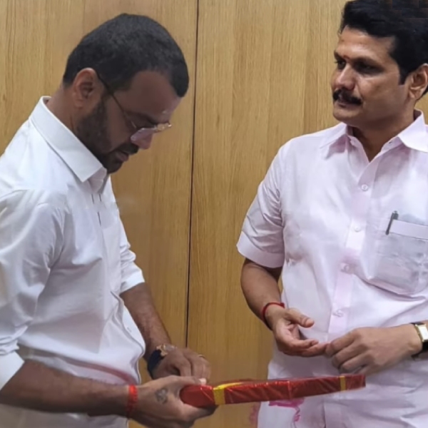 Thaadi Balaji prayed in Mookupodi Sithar samadhi for Senthil Balajis speedy recovery, Thaadi Balaji prayed in Mookupodi Sithar samadhi for Senthil Balajis speedy recovery,