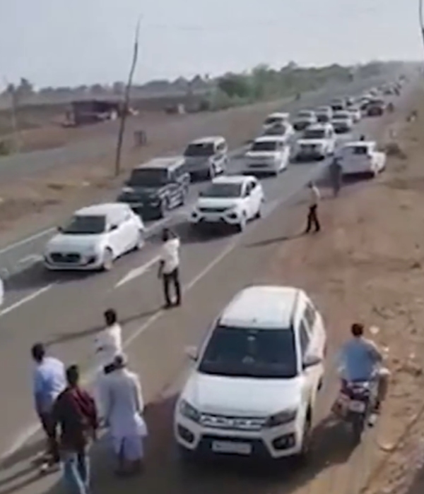 With 400-Car Convoy BJP Leader Baijnath Singh Heads To Congress in Madhyra Pradesh