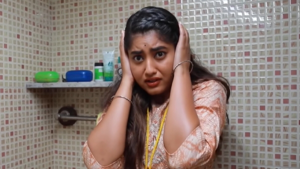 Netizens teasing the kaatrukkenna veli serial airing bathroom scene 