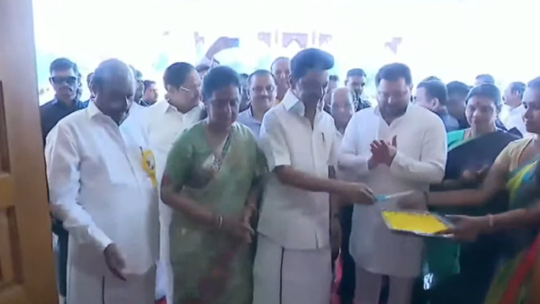 Chief Minister MK Stalins dream to open Kalaignar Kottam along with his sister Selvi Chief Minister MK Stalins dream to open Kalaignar Kottam along with his sister Selvi