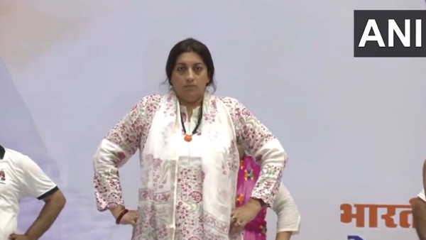 International Yoga day: Union ministers performs yoga in various places across india 