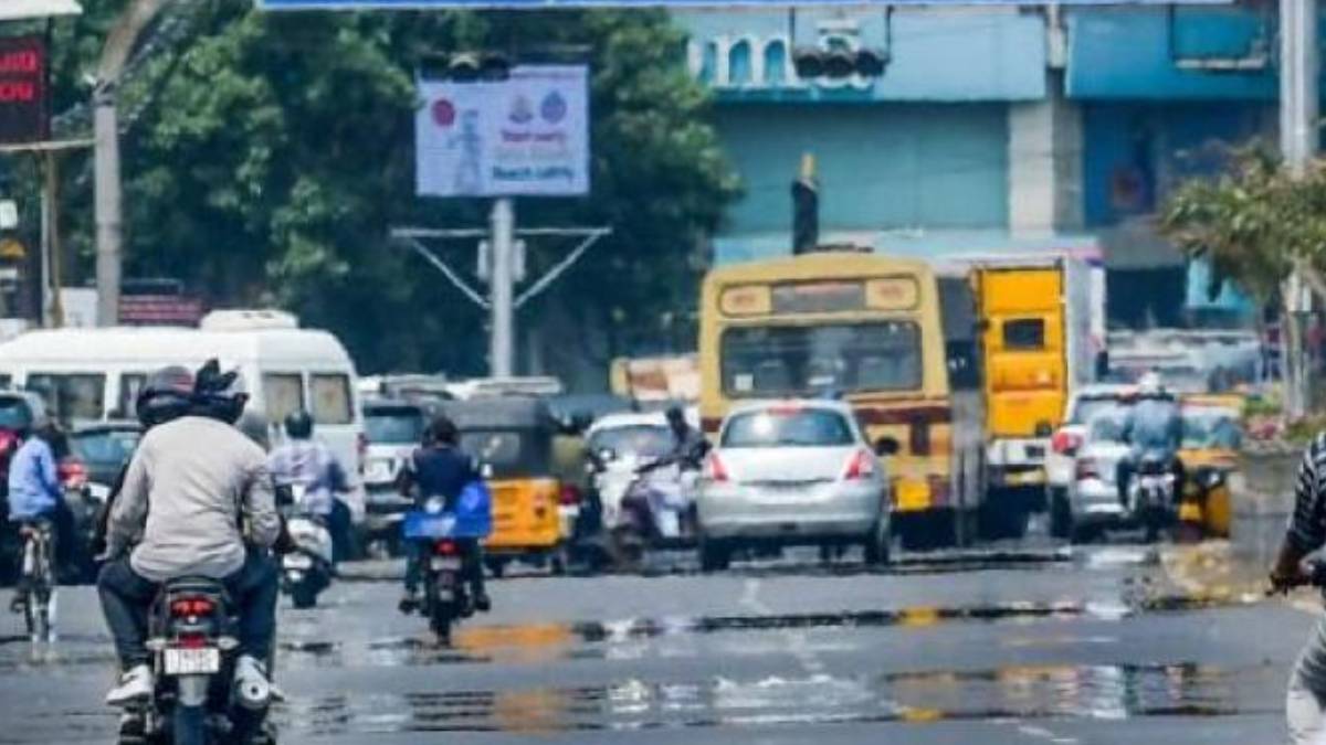 Tamil Nadu and Puducherry will experience highs of 104 degrees to 108 degrees Fahrenheit today Tamil Nadu and Puducherry will experience highs of 104 degrees to 108 degrees Fahrenheit today
