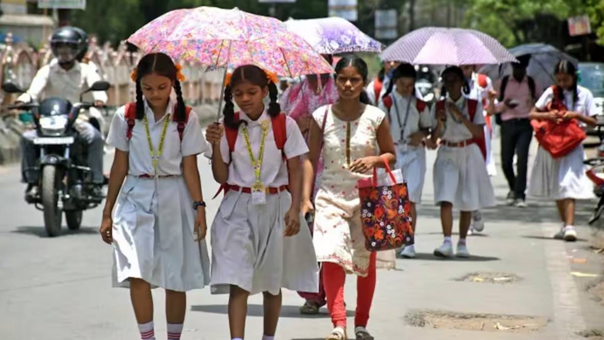 Will special buses launched again as the Schools reopening in Tamil Nadu postponed 