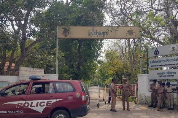 Saidapet court granted bail to Hari Padman who was arrested for sexually harassing students in Kalakshetra Saidapet court granted bail to Hari Padman who was arrested for sexually harassing students in Kalakshetra