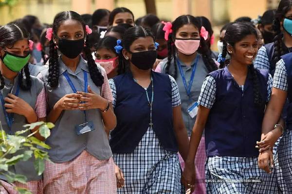  Tamil Nadu Arts and Science Government colleges should not ask fee from differently-abled says Order 