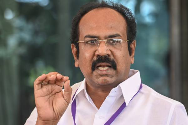 Finance minister Thangam Thennarasu massive order to bank, ATMs should use Tamil here after 