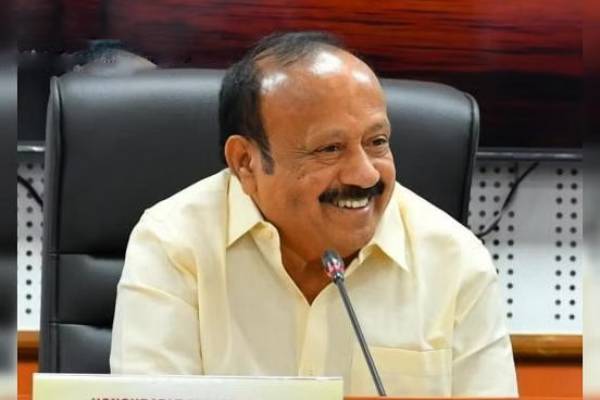 Edappadi palanisamy accuses that minister MRK Panneerselvam threatens farmer 