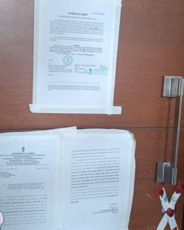 Minister Senthil balajis political PA Gokul house sealed by IT officials Minister Senthil balajis political PA Gokul house sealed by IT officials
