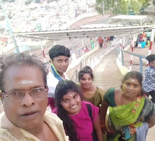 Have you seen actor Mahanadi Shankars family? Is this celebrity wife 