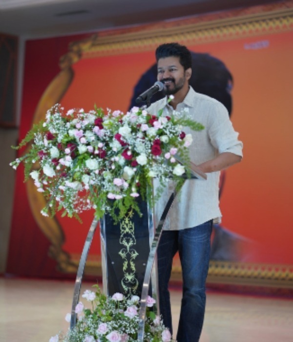  Vaigai Selvan says about Vijays Kalvi viruthu function 