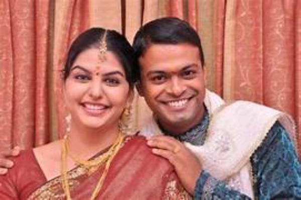 Ethirneechal scriptwriter Srividya Who is the husband and how did the marriage take place 