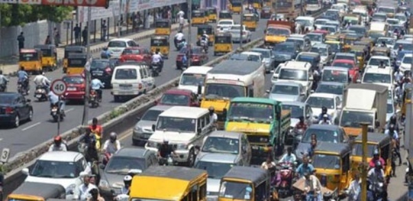 As Coimbatore is struggling with heavy traffic, Police trying to make signal free roads As Coimbatore is struggling with heavy traffic, Police trying to make signal free roads