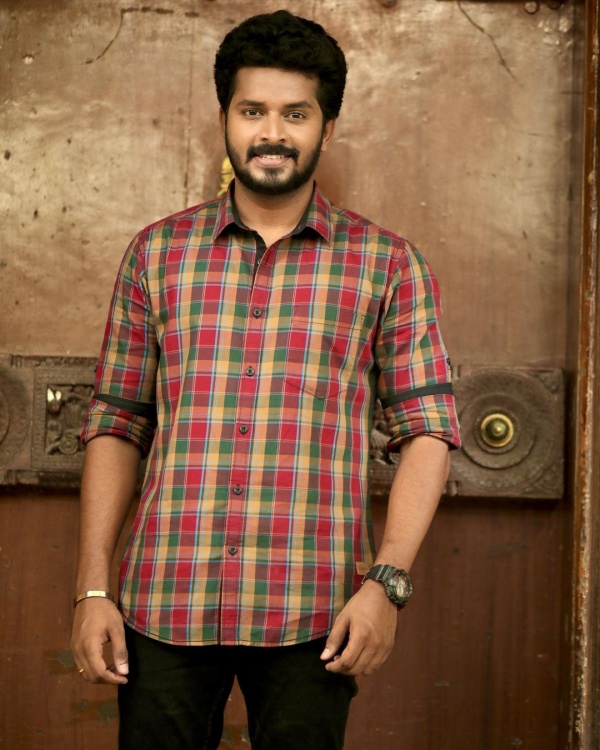 Samyuktha accusation against reason why Vishnu did not like his father coming home Samyuktha accusation against reason why Vishnu did not like his father coming home