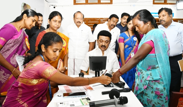 Stalin Inaugurates Registration Camp for Women to Avail Rs 1,000 Monthly Assistance Scheme Stalin Inaugurates Registration Camp for Women to Avail Rs 1,000 Monthly Assistance Scheme