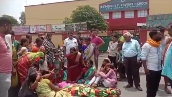 Class 10 student was slapped in front of everyone for wearing bindi commits suicide Class 10 student was slapped in front of everyone for wearing bindi commits suicide