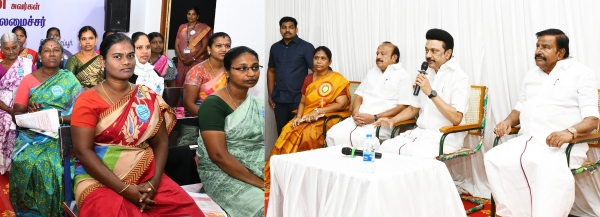 Stalin Inaugurates Registration Camp for Women to Avail Rs 1,000 Monthly Assistance Scheme Stalin Inaugurates Registration Camp for Women to Avail Rs 1,000 Monthly Assistance Scheme