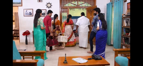 Ethirneechal serial copy to Baakiyalakshmi serial story esvari going to kasi 