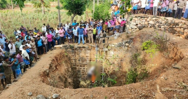 4 people died including a student who fell into a well near Namakkal 