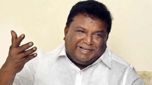 Minister sivasankar gives arrears amount for transport workers Minister sivasankar gives arrears amount for transport workers