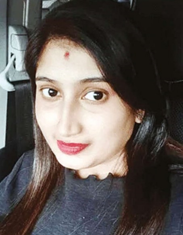 bengalore : Wife commits suicide due to husbands torture along with lover bengalore : Wife commits suicide due to husbands torture along with lover