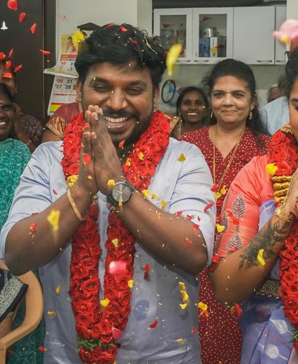 Betrothal function held for Actor Nanjil Vijayan 