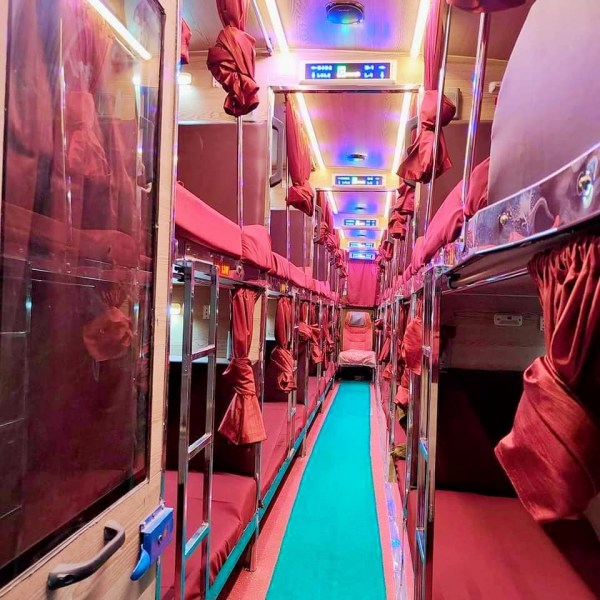 A 26-year-old youth died after fainting in an Omni bus near Madurai A 26-year-old youth died after fainting in an Omni bus near Madurai