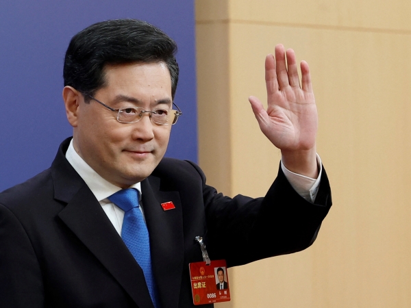  Wang Yi is named as Chinas new foreign minister as ex minister Qin Gang is still missing