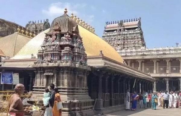  HC hearing PIL against Government order of Chidambaram Natarajar Temple on the Kanakasabai 
