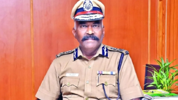 Chennai HC adjounrs the case against Davidson Devasirvatham case in Fake passport 