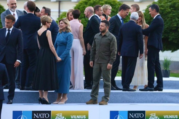 ukraine-volodymyr-zelensky-standing-alone-in-nato-summit-becomes-a-discussion-in-social-media ukraine-volodymyr-zelensky-standing-alone-in-nato-summit-becomes-a-discussion-in-social-media
