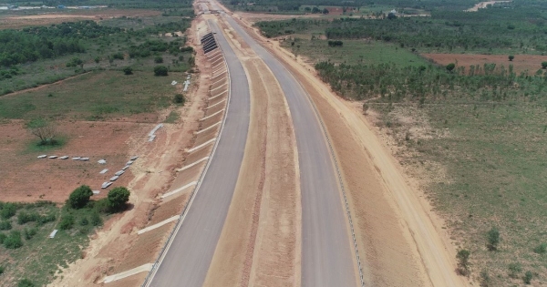  Chennai Bangalore Expressway construction is at full fledged expected to complete on March 2024