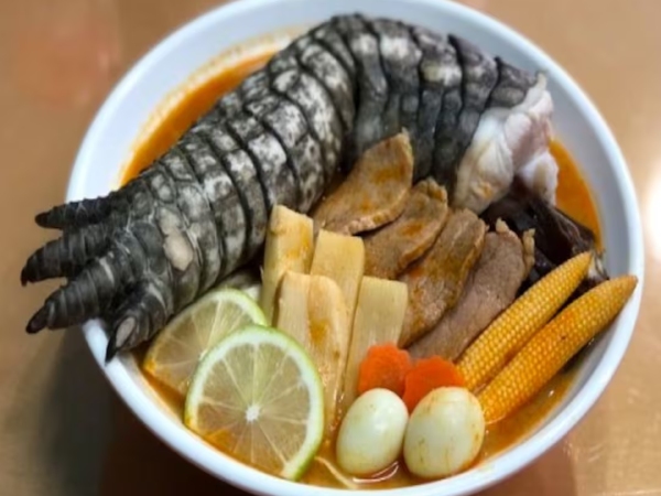 Godzilla Ramen with crocodile leg draws customers to Taiwan Restaurant 
