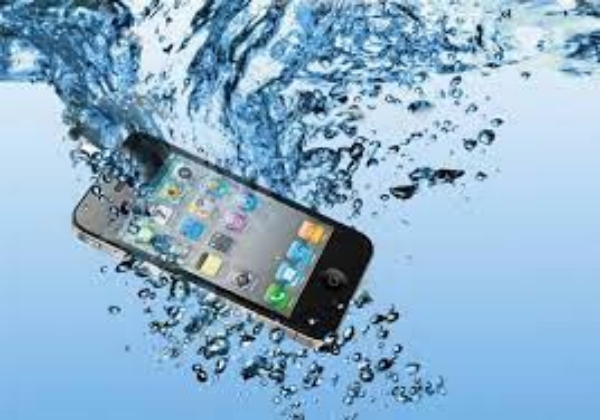  What should do if mobile fell into water what need to avoid