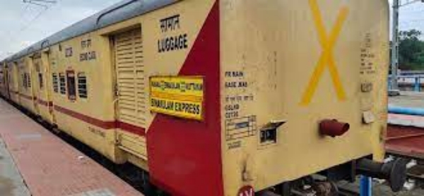 Conspiracy to Overturn ernakulam Express train: Police investigates 