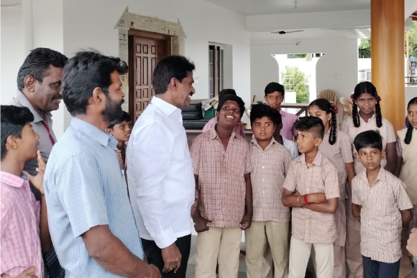 New bus facility in 24 hours in response to the demand of school students near Madathukulam in Tirupur district New bus facility in 24 hours in response to the demand of school students near Madathukulam in Tirupur district