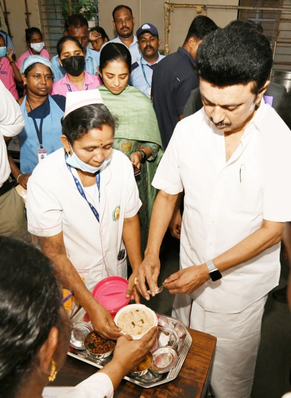 CM Stalin sudden inspection at trichy Government hospital 