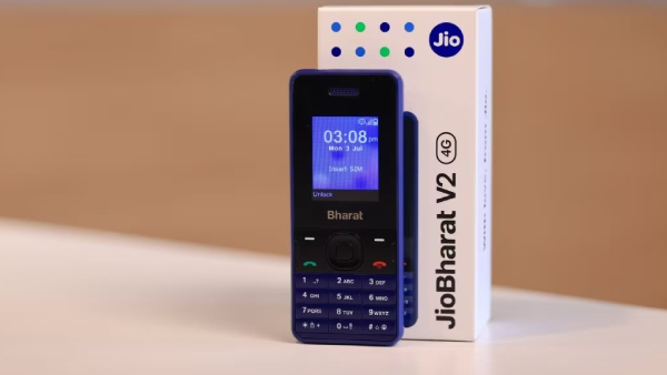 Reliance Jio launches 4Gpowered digital life with Jio Bharat at Rs999 Reliance Jio launches 4Gpowered digital life with Jio Bharat at Rs999
