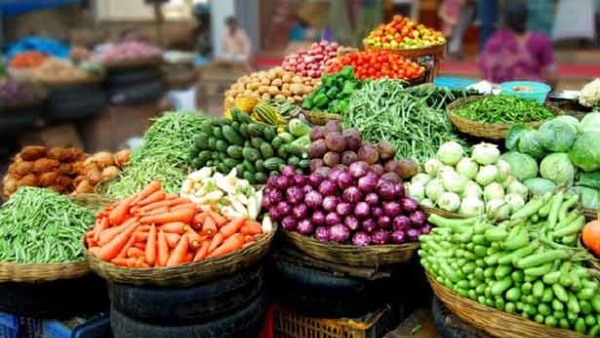 Chennai Koyambed Market Tomato price slightly increases today from Rs.120 to Rs.125 