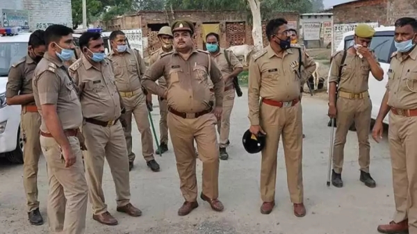 Uttar pradesh Man urinates on Dalit friends ear after fight Uttar pradesh Man urinates on Dalit friends ear after fight