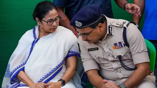 Man arrested after trying to enter Mamata Banerjee house with arms using car which has police Sticker 