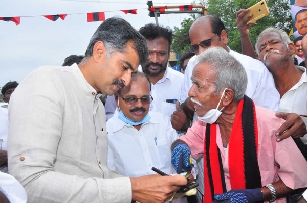 Cadre donating Rs.100 per month for the MDMK development for the past 17 years. 