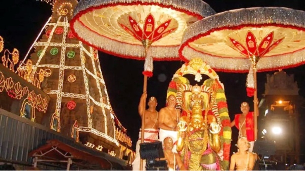 Guru Purnima Devotees visit Sathuragiri Temple Tirupati Pournami Garuda Seva 