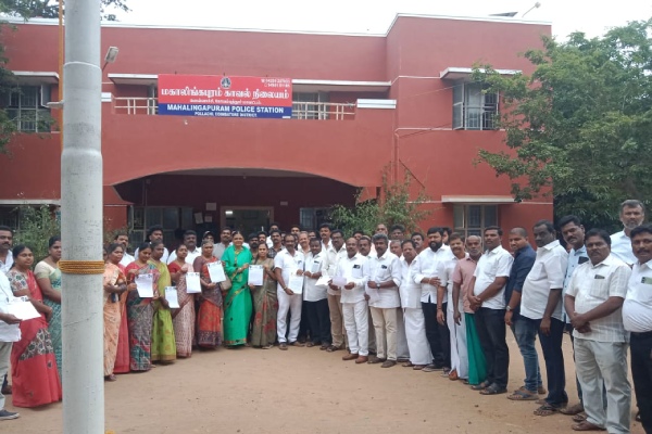 Pollachi DMK executives complaint has been lodged at the police station against Vanathi Srinivasan MLA Pollachi DMK executives complaint has been lodged at the police station against Vanathi Srinivasan MLA