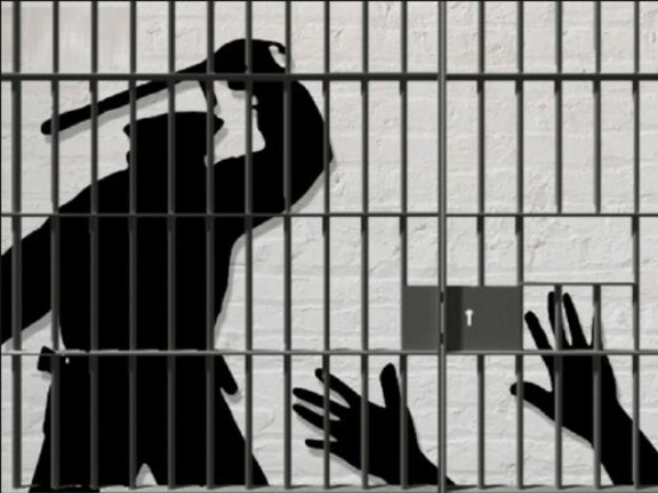  Uttar Pradesh police beats a Man mercilessly and he died within 30 minutes